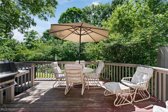 731 Creekside Drive 38, Aurora, OH 44202