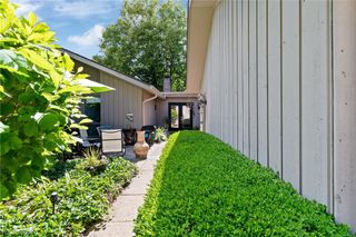 731 Creekside Drive 38, Aurora, OH 44202