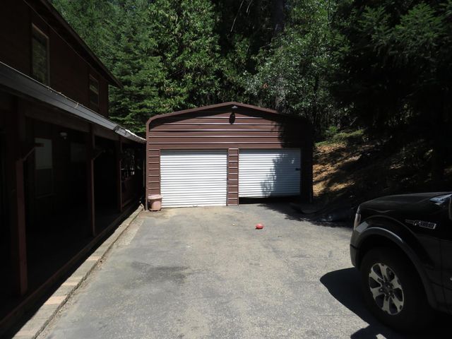 1881 Forebay Rd, Pollock Pines, CA 95726