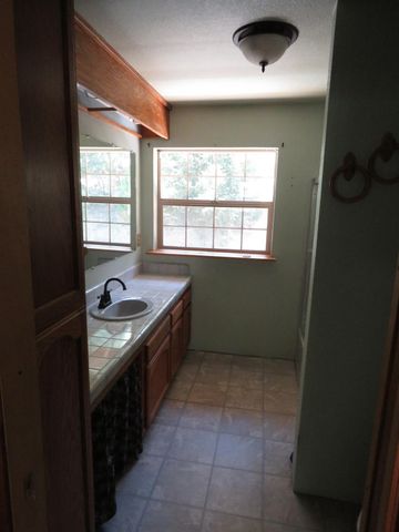 1881 Forebay Rd, Pollock Pines, CA 95726