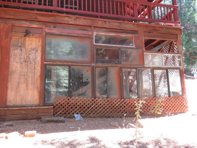 1881 Forebay Rd, Pollock Pines, CA 95726