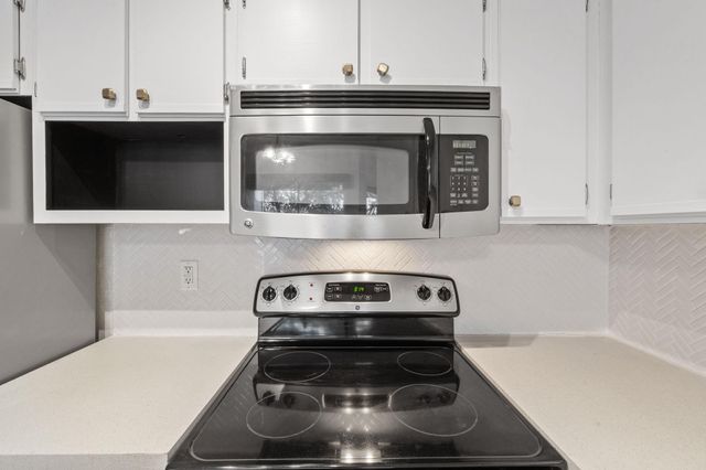 6000 Shepherd Mountain CV 1803, Austin, TX 78730