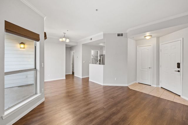 6000 Shepherd Mountain CV 1803, Austin, TX 78730