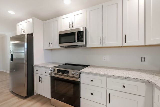 9512 Heathwood Drive, Ooltewah, TN 37363