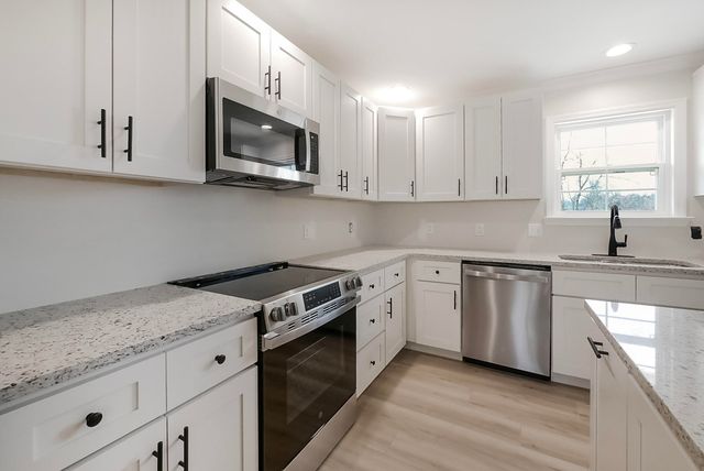 9512 Heathwood Drive, Ooltewah, TN 37363