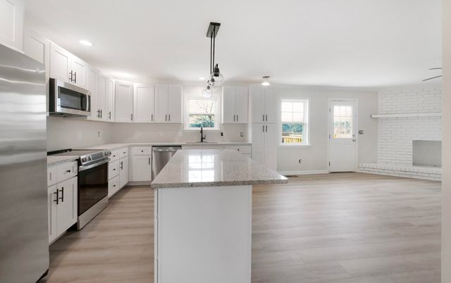 9512 Heathwood Drive, Ooltewah, TN 37363