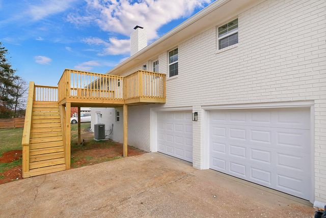 9512 Heathwood Drive, Ooltewah, TN 37363