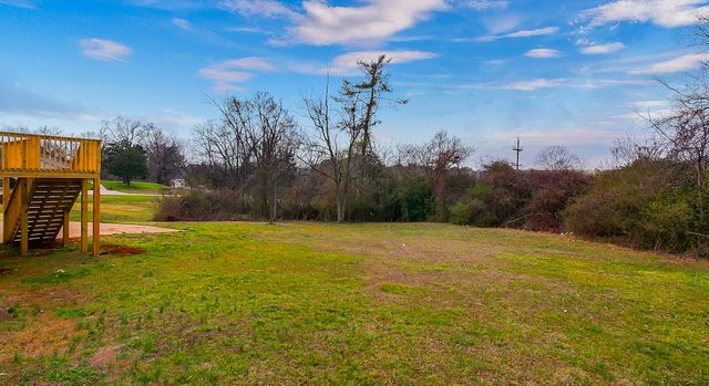 9512 Heathwood Drive, Ooltewah, TN 37363