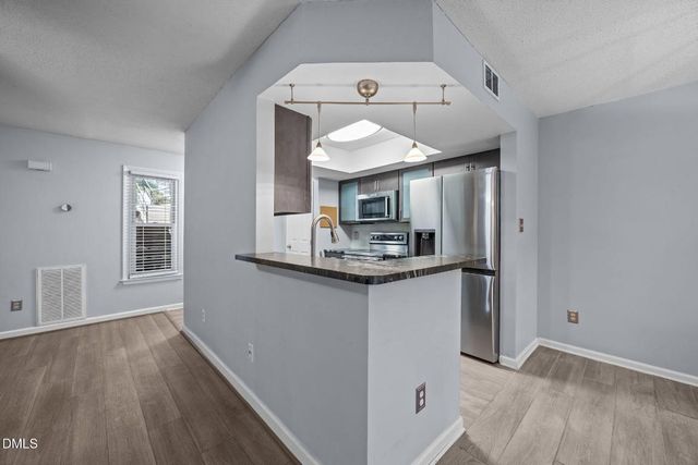 111 Killam Court L B, Cary, NC 27513