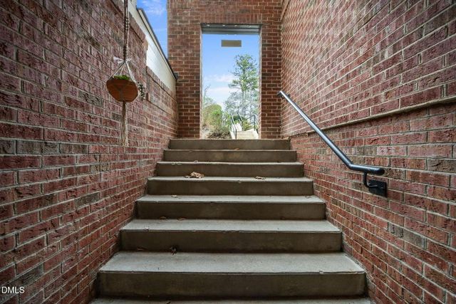 111 Killam Court L B, Cary, NC 27513