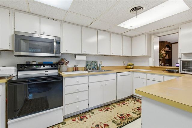 3010 Southshore Circle, Tallahassee, FL 32312