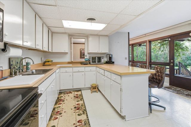 3010 Southshore Circle, Tallahassee, FL 32312