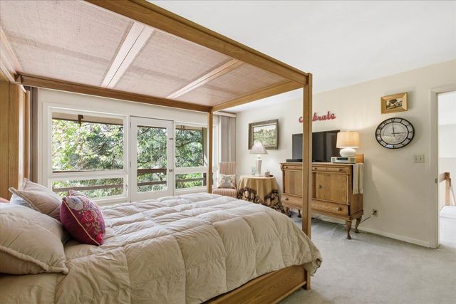 3010 Southshore Circle, Tallahassee, FL 32312