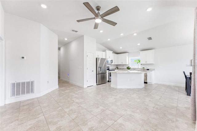 111 KRENSON BAY LOOP, Winter Haven, FL 33881