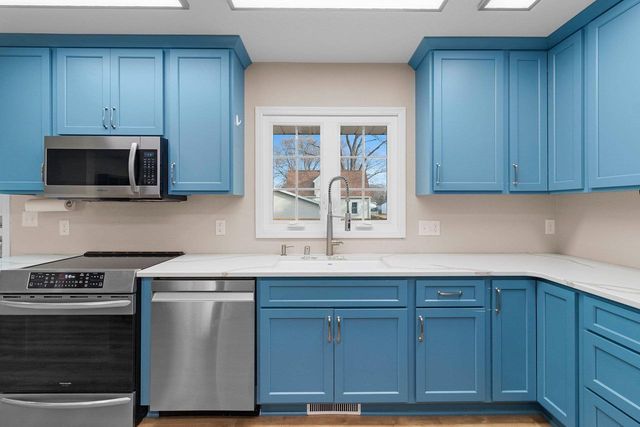 918 FLORIDA AVENUE, Oshkosh, WI 54902