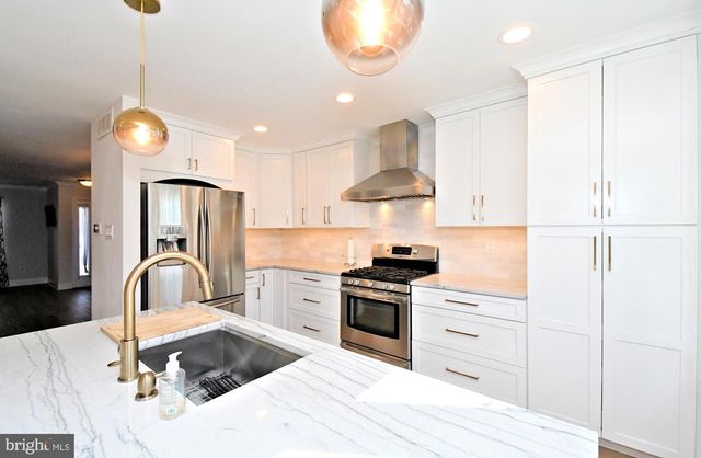 106 YORKSHIRE WAY, Hatboro, PA 19040