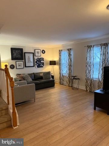 106 YORKSHIRE WAY, Hatboro, PA 19040