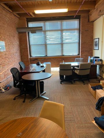 700 N Sacramento Boulevard 141A, Chicago, IL 60612