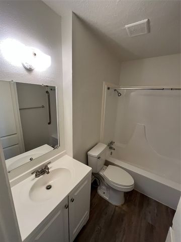 824 Johnnie Row, Seagoville, TX 75159