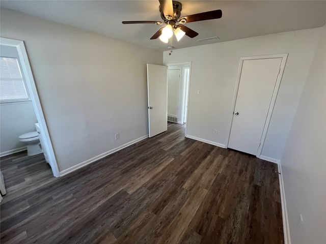 824 Johnnie Row, Seagoville, TX 75159