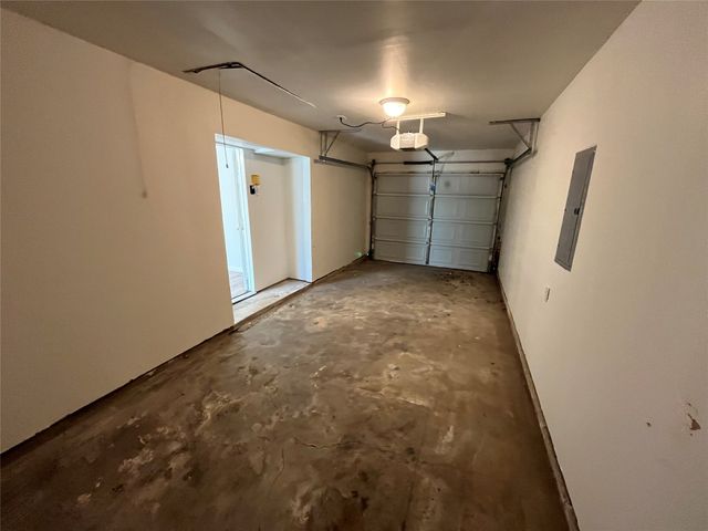 824 Johnnie Row, Seagoville, TX 75159