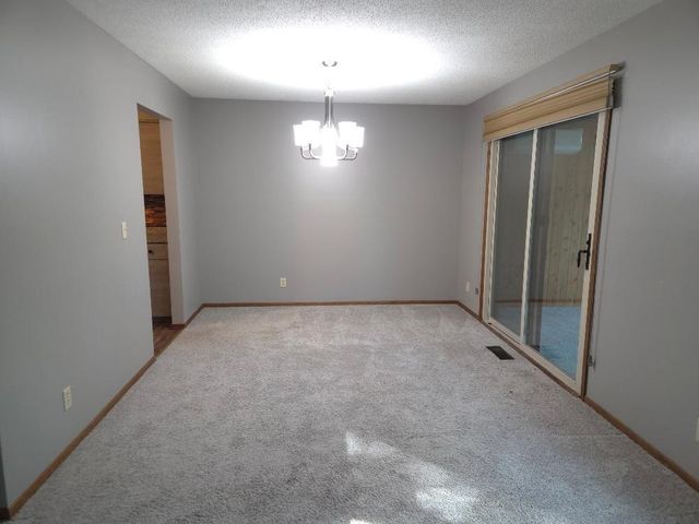 12273 Jack Pine Trail, Eden Prairie, MN 55347