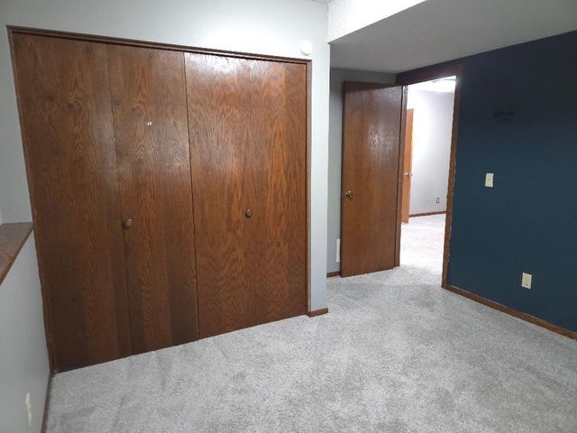 12273 Jack Pine Trail, Eden Prairie, MN 55347