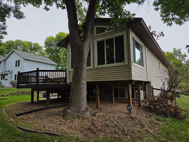 12273 Jack Pine Trail, Eden Prairie, MN 55347