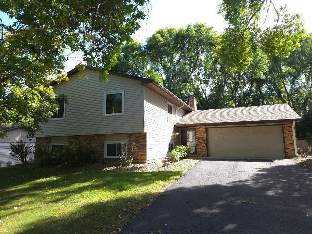 12273 Jack Pine Trail, Eden Prairie, MN 55347 — exterior