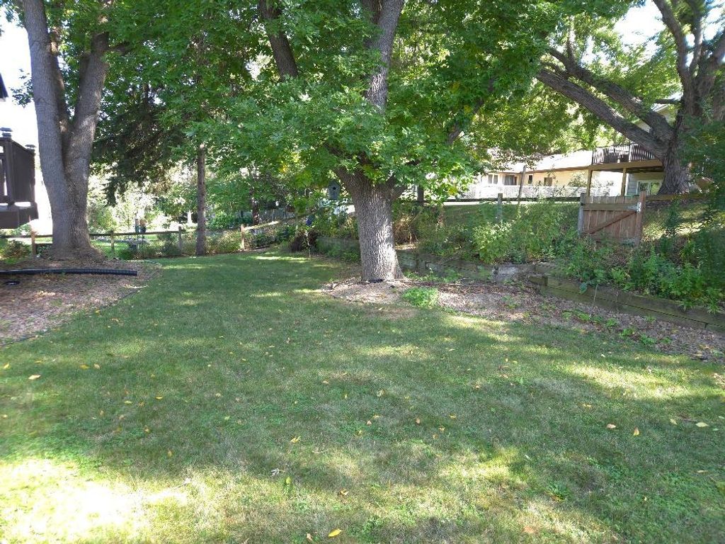 12273 Jack Pine Trail, Eden Prairie, MN 55347 — photo 4
