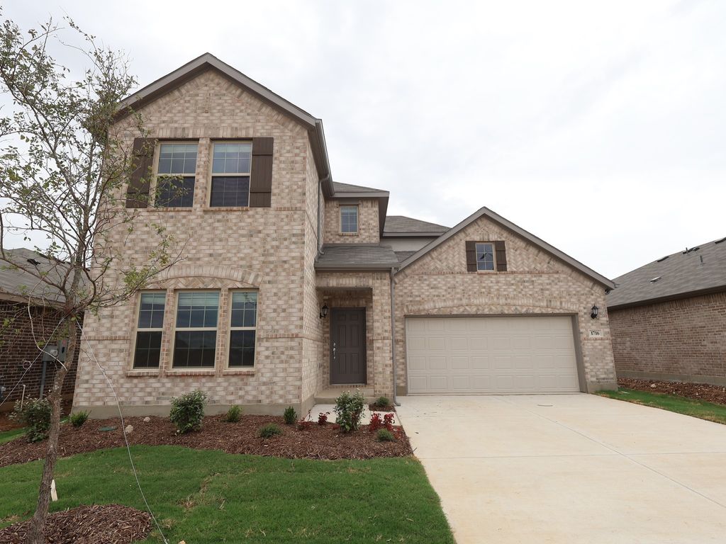 1716 Opaca Drive, Fort Worth, TX 76131