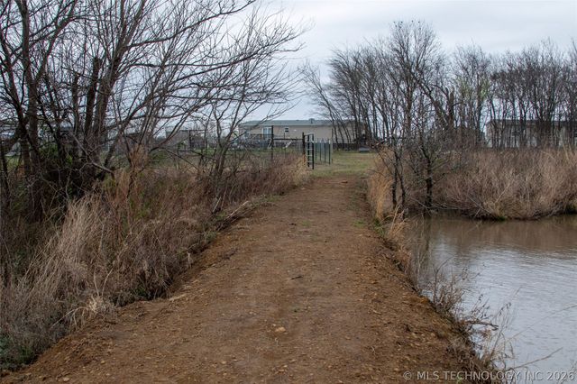 17810 Harreld Road, Beggs, OK 74421