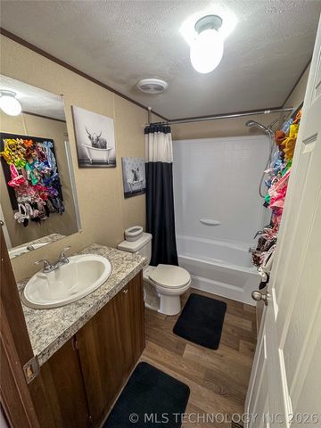 17810 Harreld Road, Beggs, OK 74421