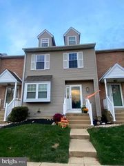 86 LOUIS JAMES CT #86, Upper Chichester, PA 19014