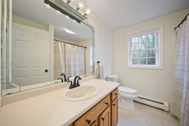 24 Prescott Road, Epping, NH 03042