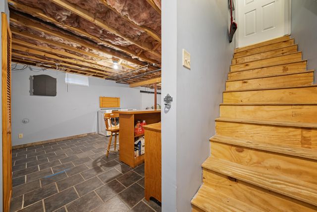 24 Prescott Road, Epping, NH 03042