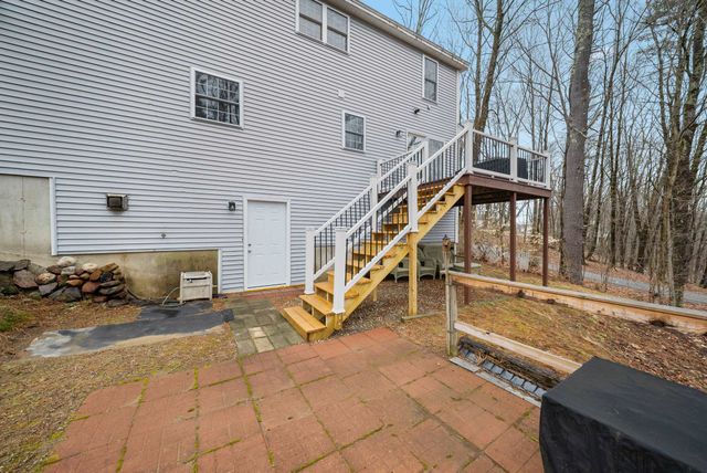 24 Prescott Road, Epping, NH 03042