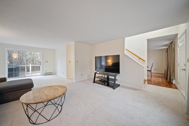 24 Prescott Road, Epping, NH 03042