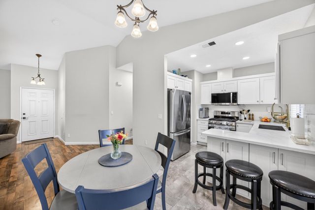 9365 Laguna Pointe Way, Elk Grove, CA 95758