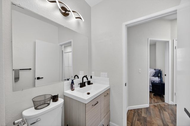 9365 Laguna Pointe Way, Elk Grove, CA 95758