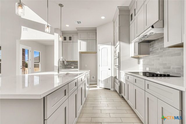 8601 Ridge Crest, Killeen, TX 76542