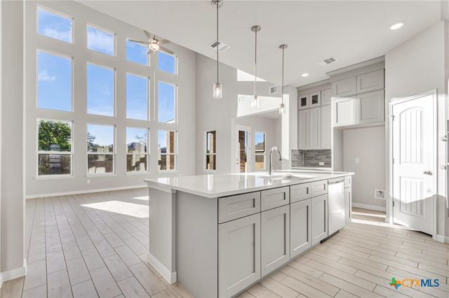 8601 Ridge Crest, Killeen, TX 76542