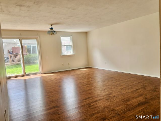 16 East Gate Lane 16, Hamden, CT 06514