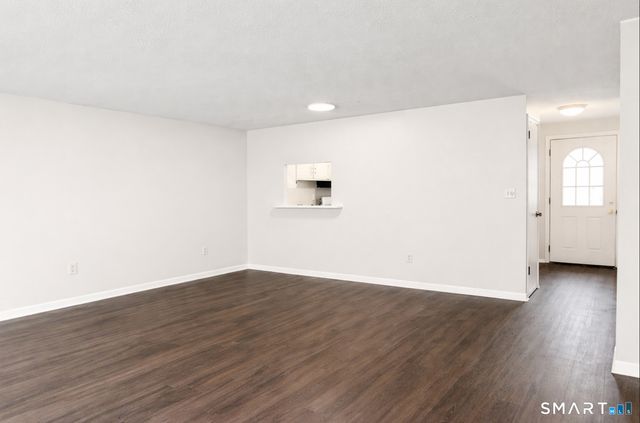 16 East Gate Lane 16, Hamden, CT 06514