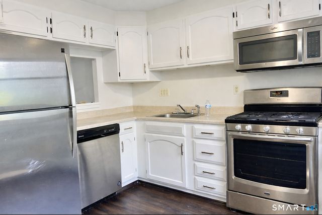 16 East Gate Lane 16, Hamden, CT 06514