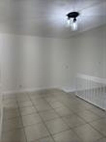 2526 Riverside Drive 112, Coral Springs, FL 33065