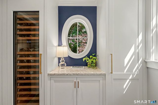 85 Bittersweet Lane, New Canaan, CT 06840