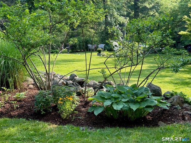 85 Bittersweet Lane, New Canaan, CT 06840