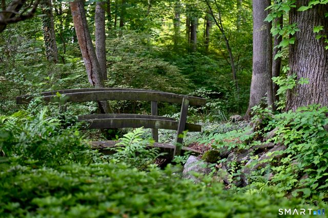 85 Bittersweet Lane, New Canaan, CT 06840
