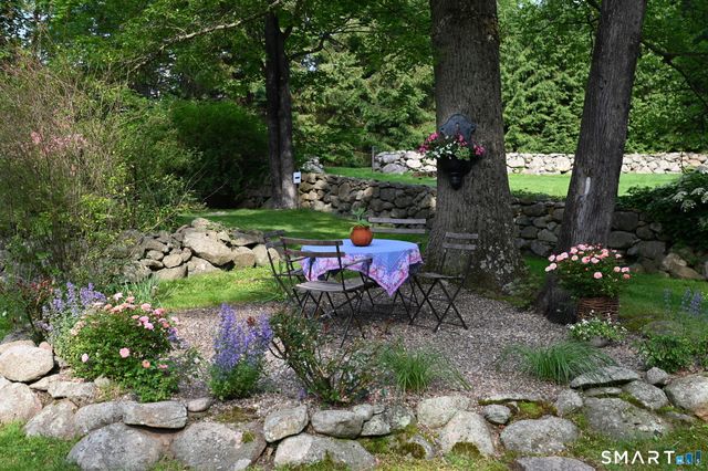 85 Bittersweet Lane, New Canaan, CT 06840